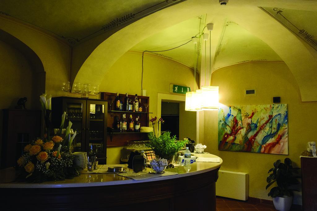 La Foresteria Del Castello - Wellness Hotel In Dimora Storica CastellʼAlfero Exterior foto